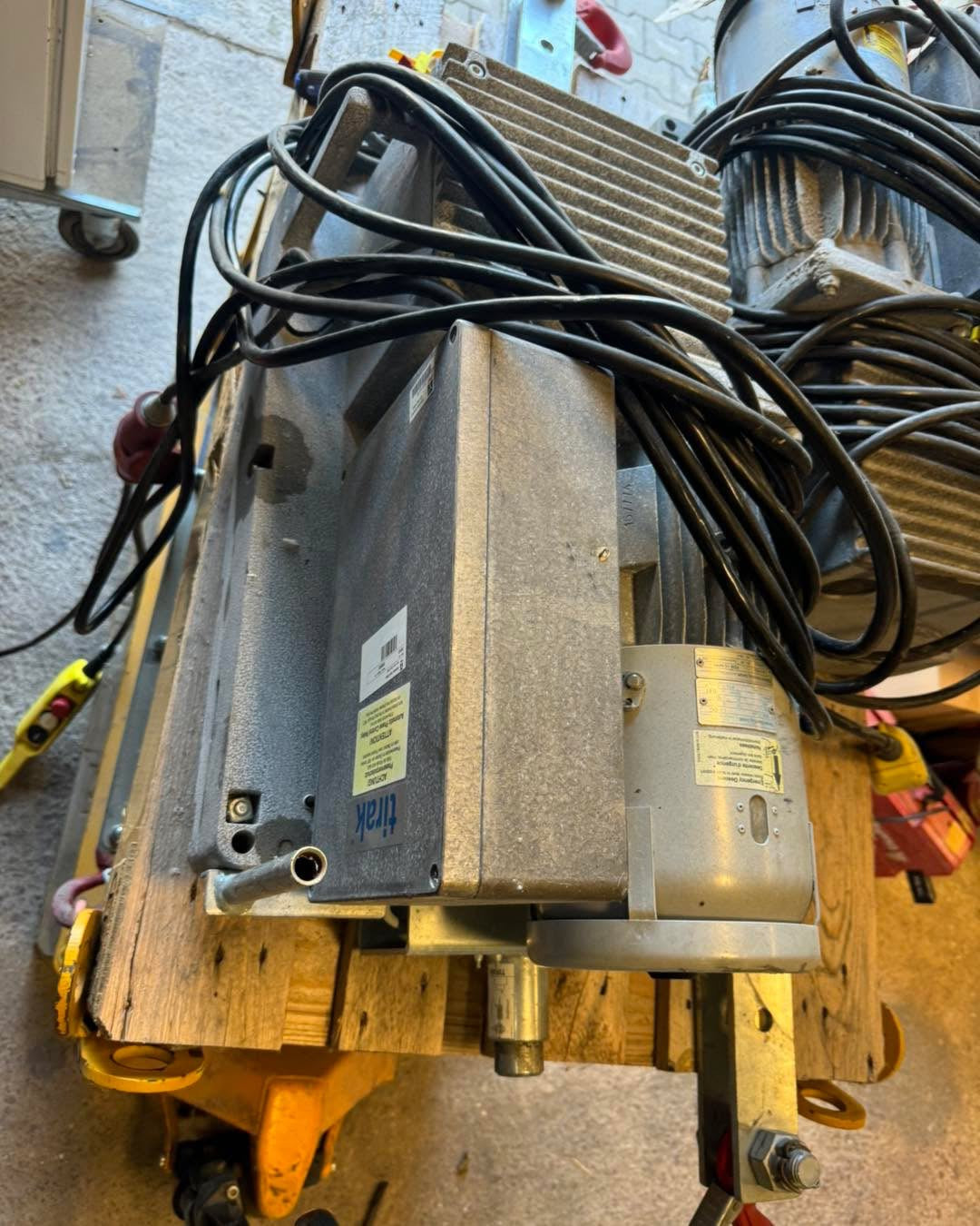 Tirak X3050 Seilwinde Tractel