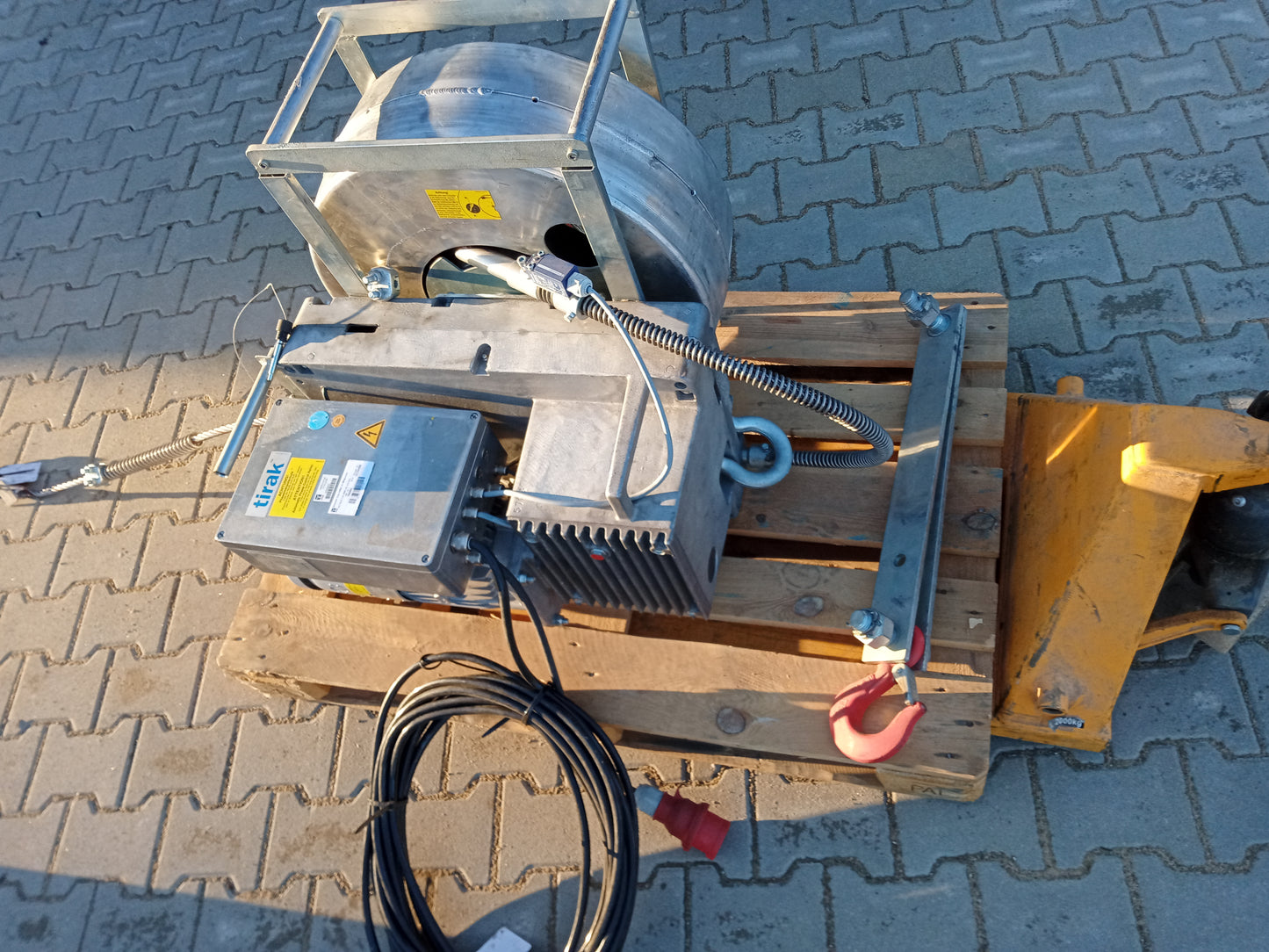 Tirak X3050 Seilwinde
